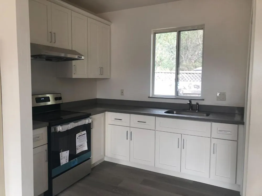 672 Irwin Lane Santa Rosa, CA 95401