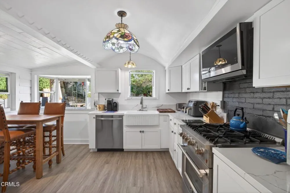 228 High Street Oak View, CA 93022