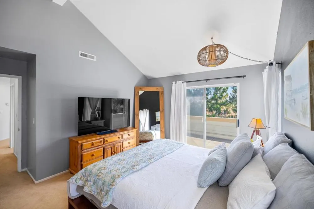 1920 Constitution Boulevard #20 Salinas, CA 93905