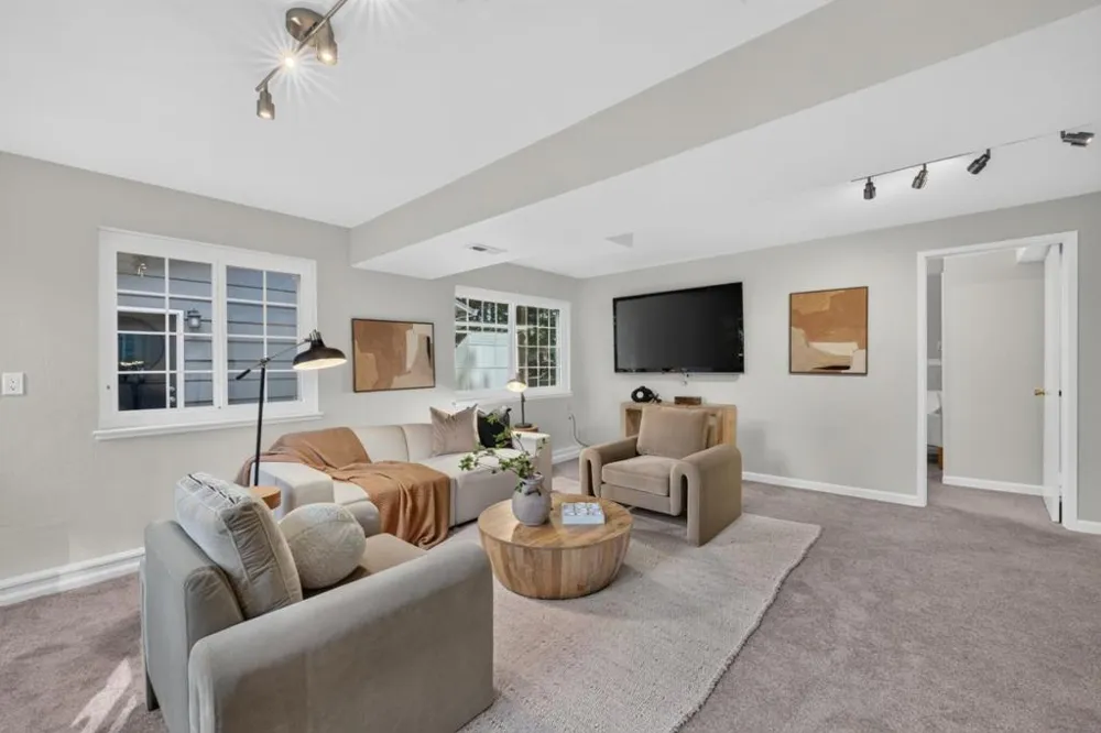 17275 Melody Lane Los Gatos, CA 95033