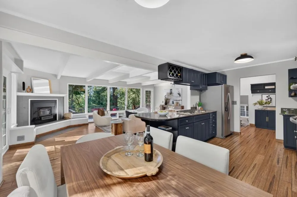17275 Melody Lane Los Gatos, CA 95033