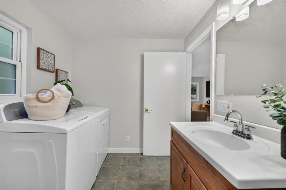17275 Melody Lane Los Gatos, CA 95033