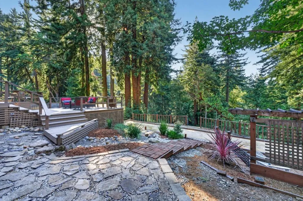 17275 Melody Lane Los Gatos, CA 95033
