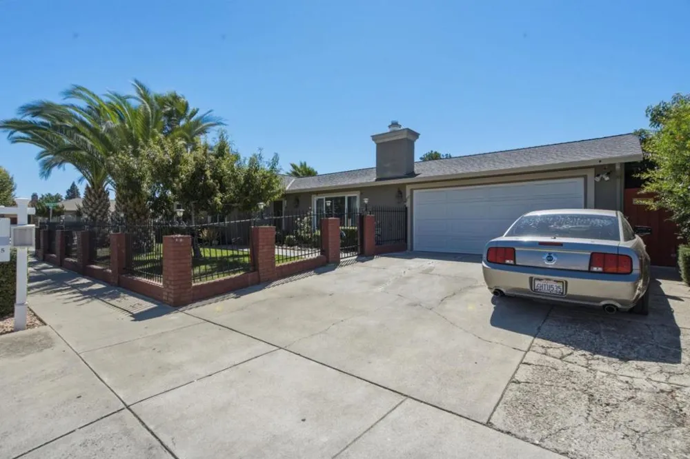 610 Memorial Drive Hollister, CA 95023