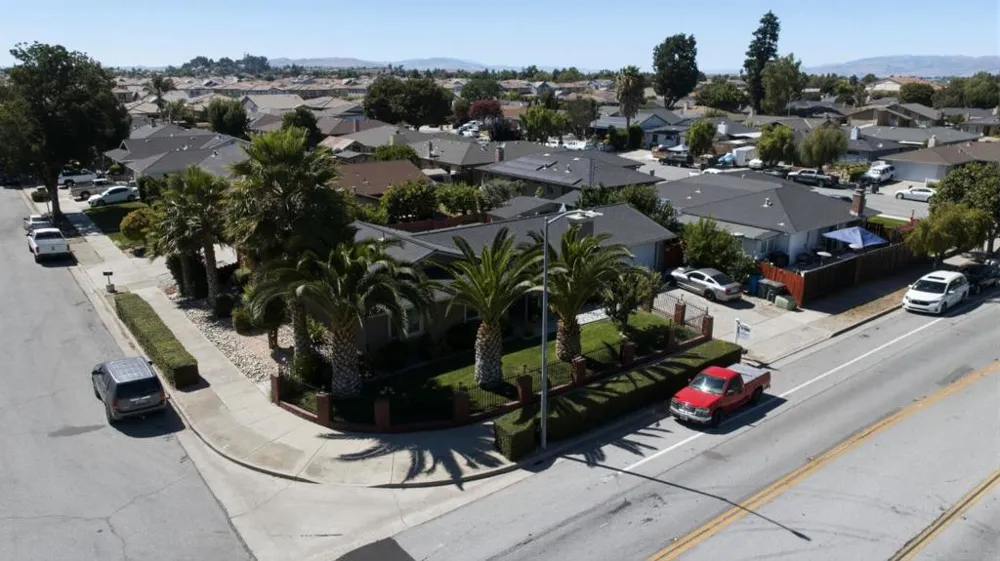 610 Memorial Drive Hollister, CA 95023