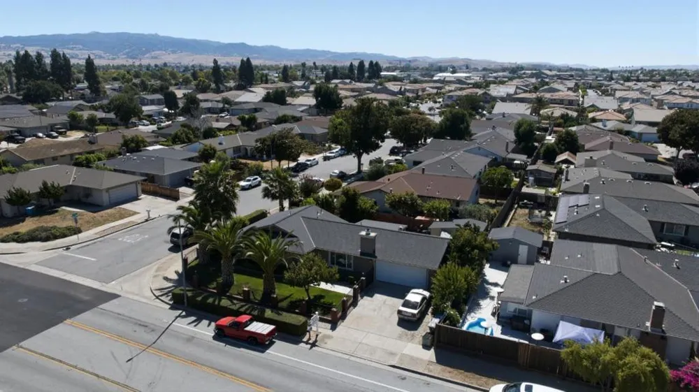 610 Memorial Drive Hollister, CA 95023