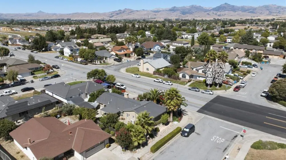 610 Memorial Drive Hollister, CA 95023
