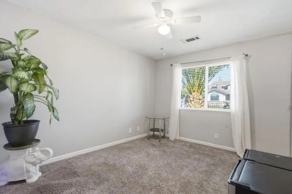 610 Memorial Drive Hollister, CA 95023