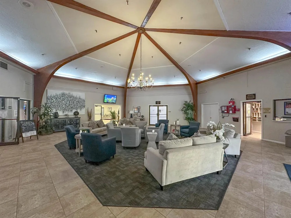 3661 VIA POINCIANA #407 Lake Worth, FL 33467