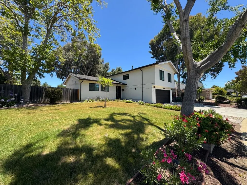 1768 Laurentian Way Sunnyvale, CA 94087