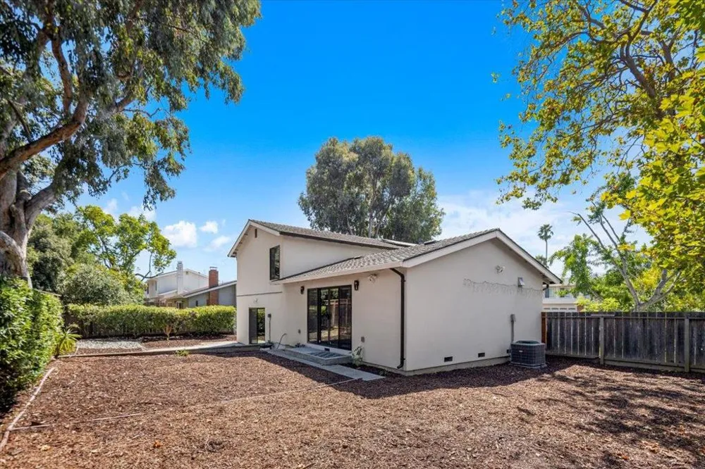 1768 Laurentian Way Sunnyvale, CA 94087