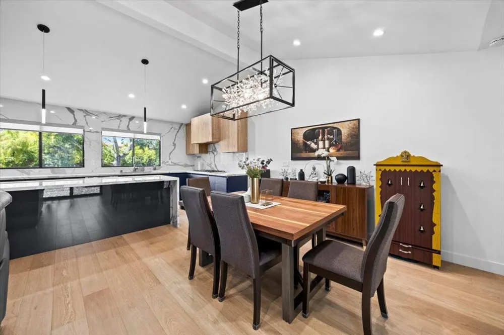 1768 Laurentian Way Sunnyvale, CA 94087
