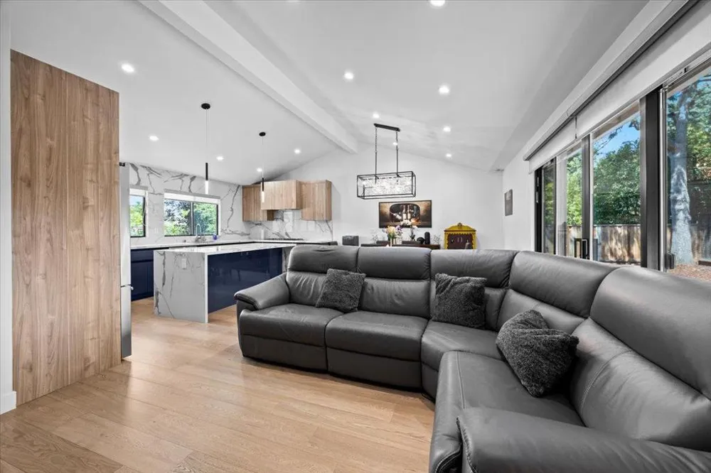 1768 Laurentian Way Sunnyvale, CA 94087