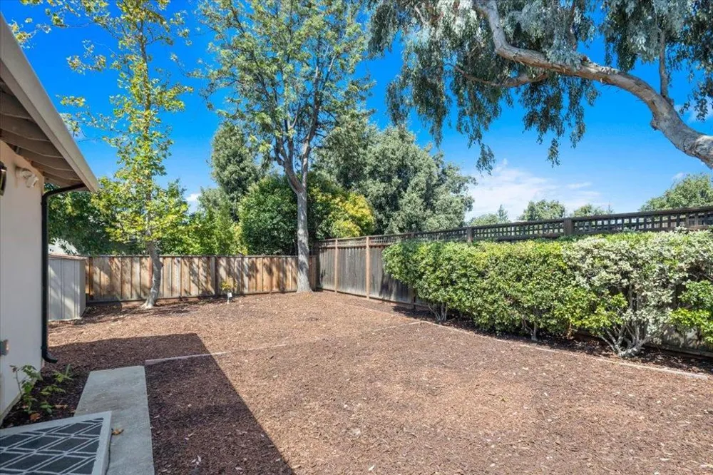 1768 Laurentian Way Sunnyvale, CA 94087