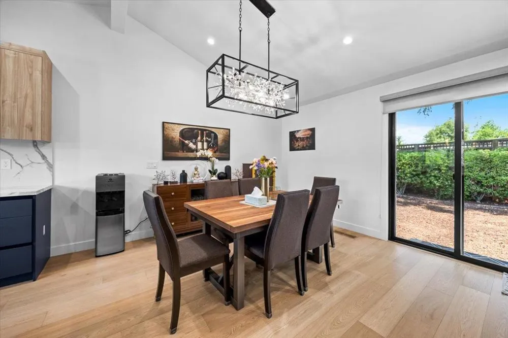 1768 Laurentian Way Sunnyvale, CA 94087