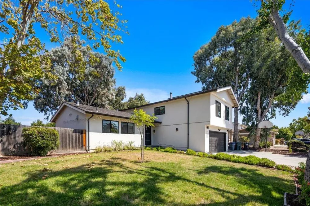 1768 Laurentian Way Sunnyvale, CA 94087