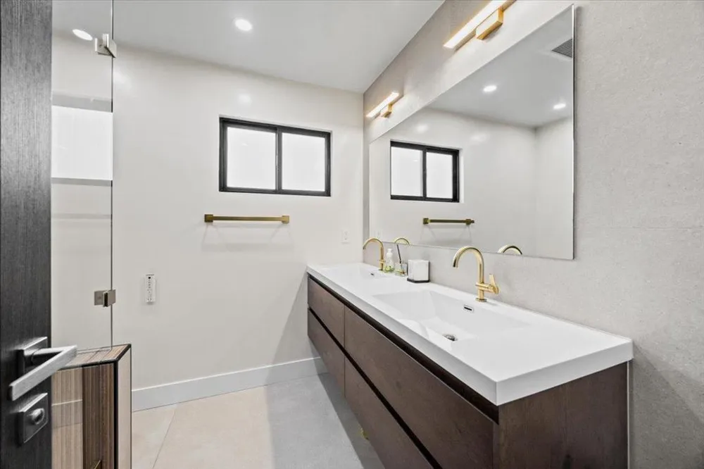1768 Laurentian Way Sunnyvale, CA 94087