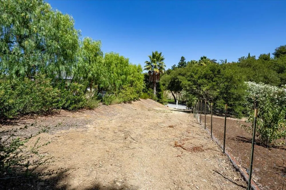 14171 Chester Avenue Saratoga, CA 95070