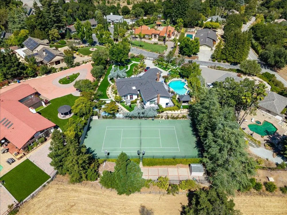 14171 Chester Avenue Saratoga, CA 95070