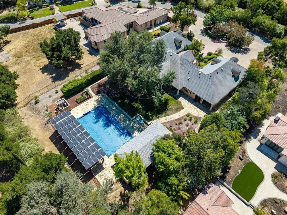 14171 Chester Avenue Saratoga, CA 95070