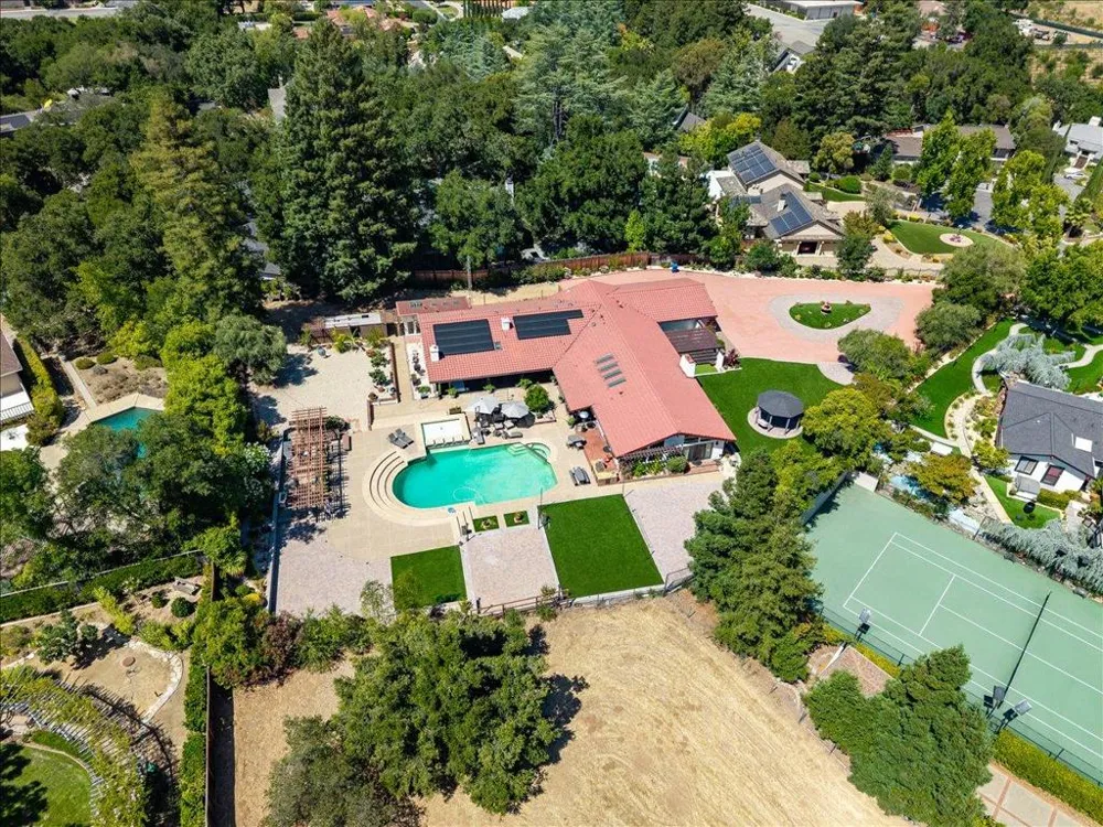 14171 Chester Avenue Saratoga, CA 95070