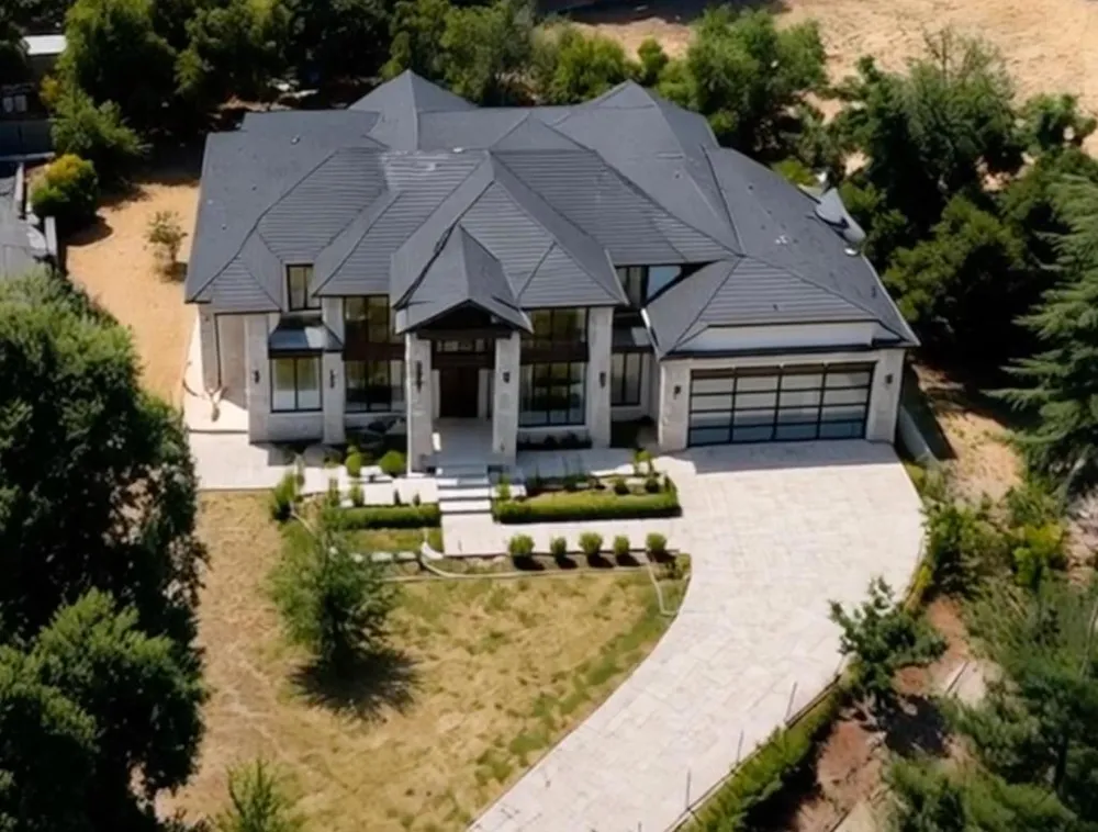 14171 Chester Avenue Saratoga, CA 95070