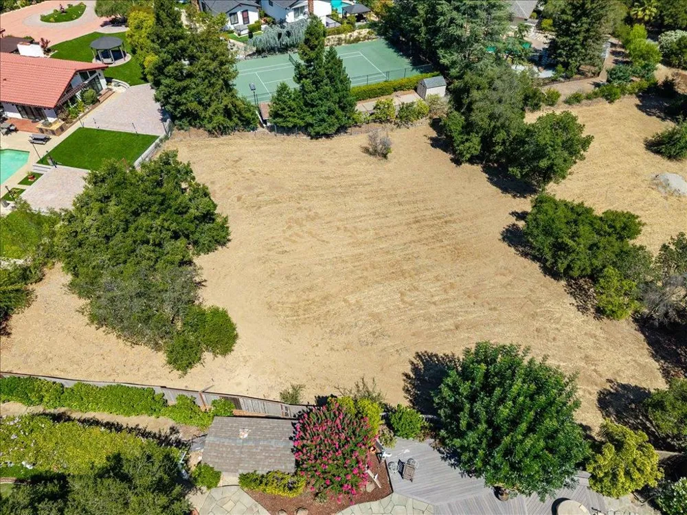 14171 Chester Avenue Saratoga, CA 95070