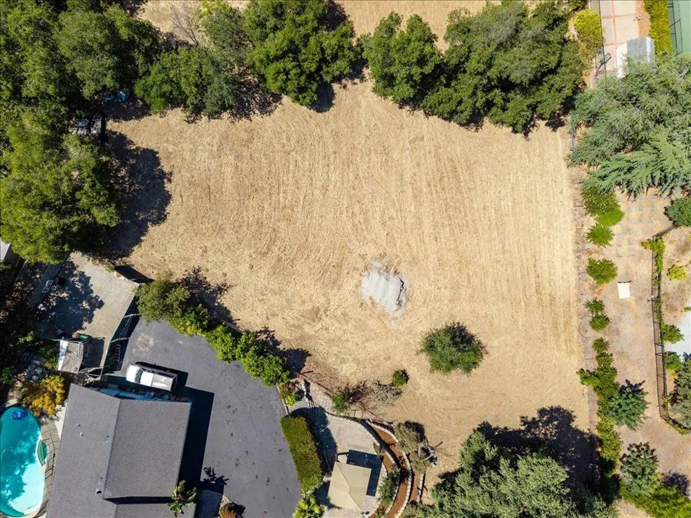 14171 Chester Avenue Saratoga, CA 95070