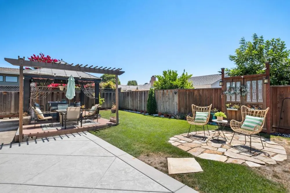 1873 Camargo Drive San Jose, CA 95132