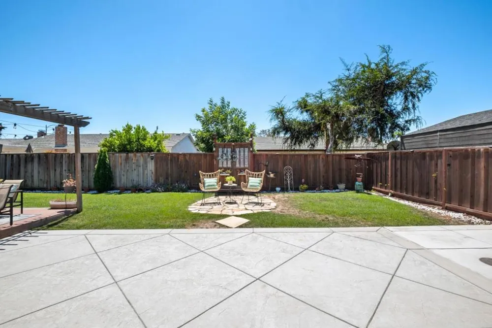 1873 Camargo Drive San Jose, CA 95132
