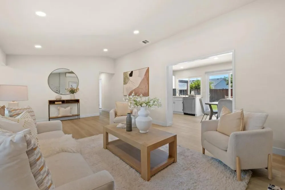1873 Camargo Drive San Jose, CA 95132