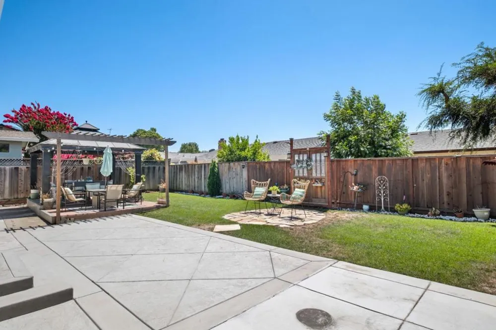 1873 Camargo Drive San Jose, CA 95132