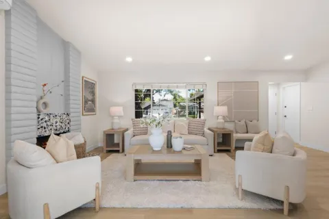 1873 Camargo Drive