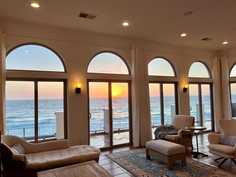 1669 Beach Boulevard Pacifica, CA 94044