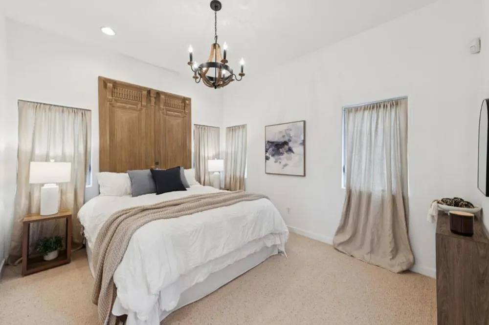 1669 Beach Boulevard Pacifica, CA 94044