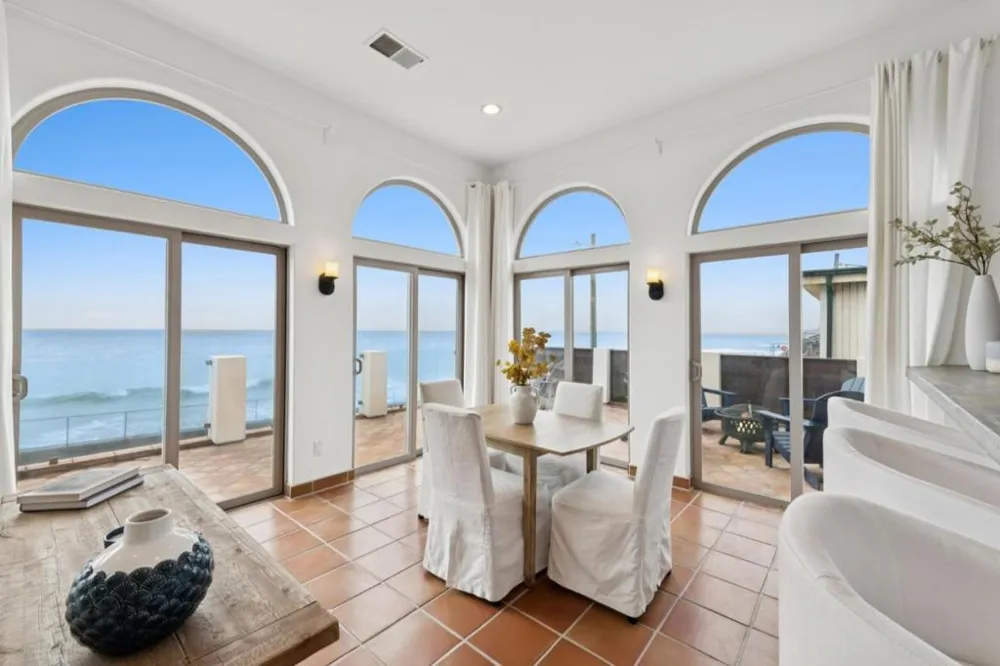 1669 Beach Boulevard Pacifica, CA 94044