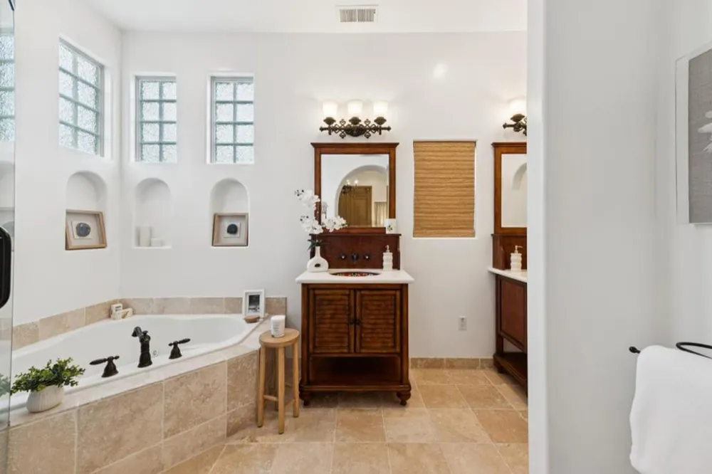 1669 Beach Boulevard Pacifica, CA 94044