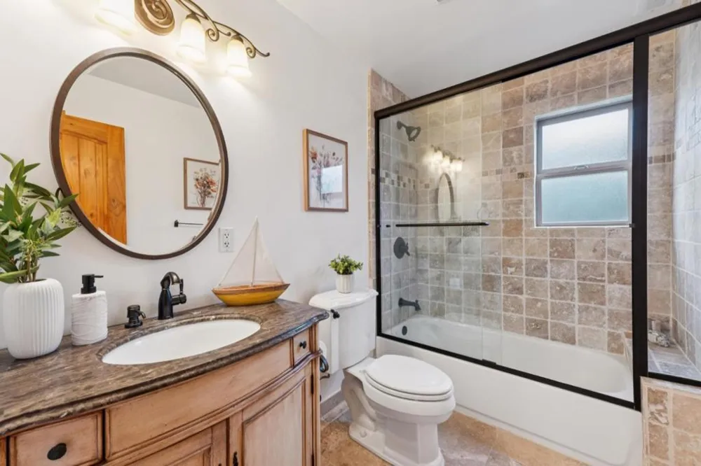 1669 Beach Boulevard Pacifica, CA 94044
