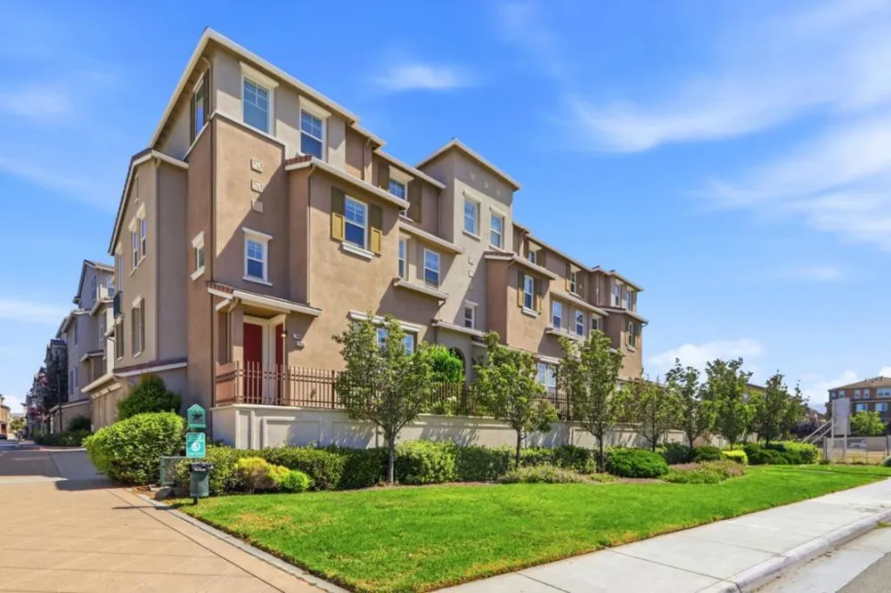 1850 Snell Place Milpitas, CA 95035