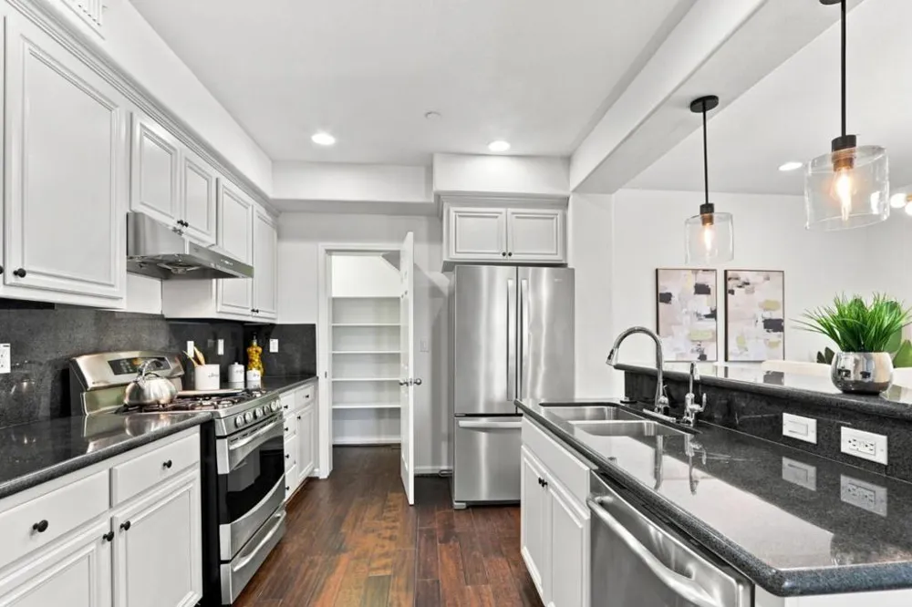 1850 Snell Place Milpitas, CA 95035