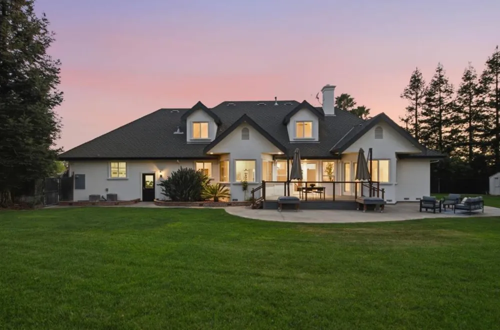 12350 Foothill Avenue San Martin, CA 95046