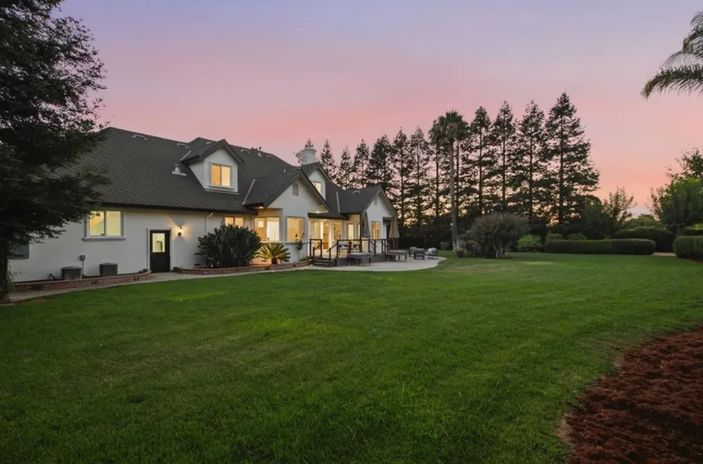 12350 Foothill Avenue San Martin, CA 95046
