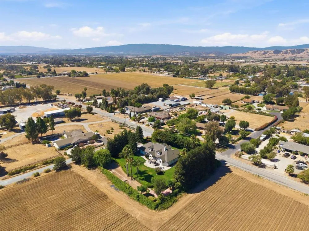 12350 Foothill Avenue San Martin, CA 95046