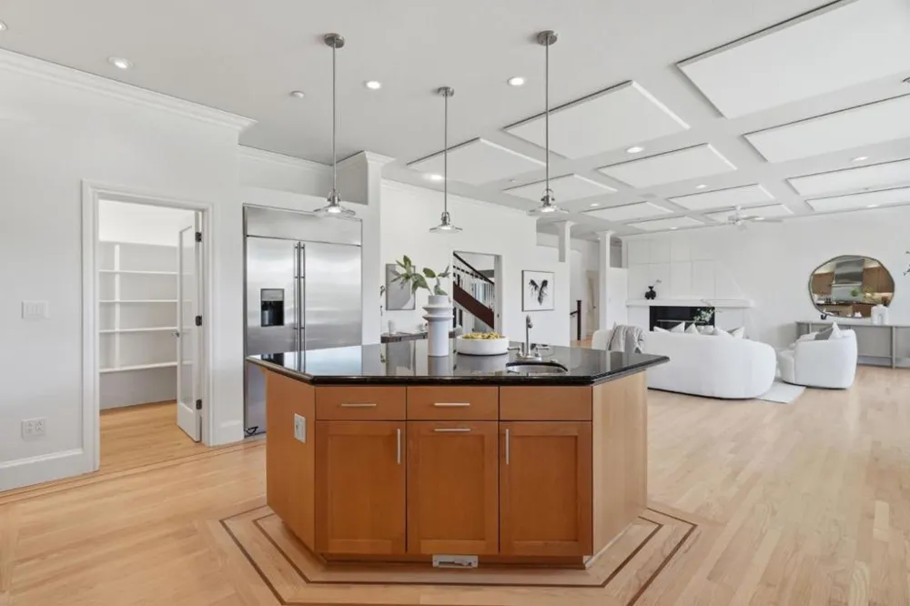 12350 Foothill Avenue San Martin, CA 95046