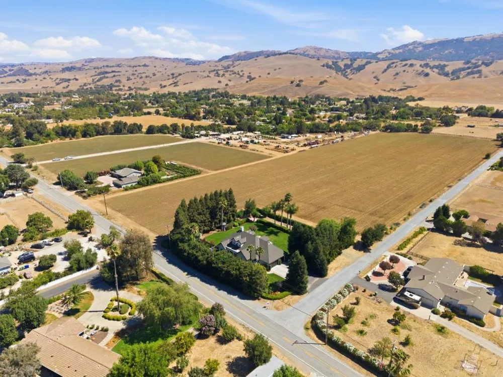 12350 Foothill Avenue San Martin, CA 95046