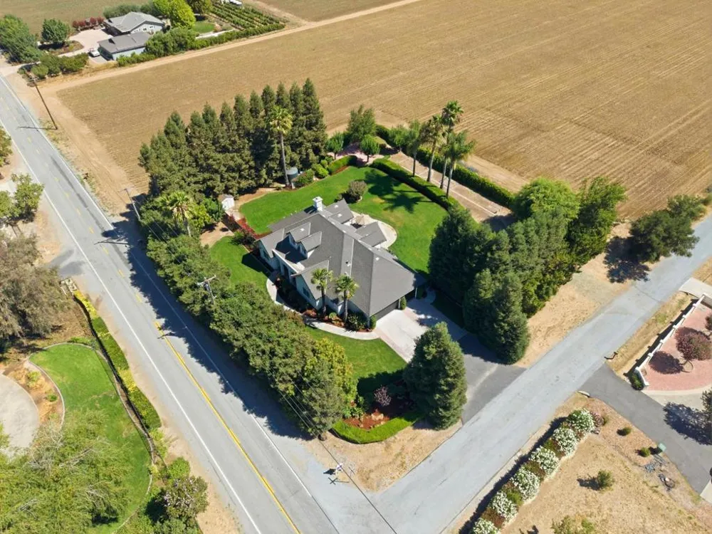 12350 Foothill Avenue San Martin, CA 95046