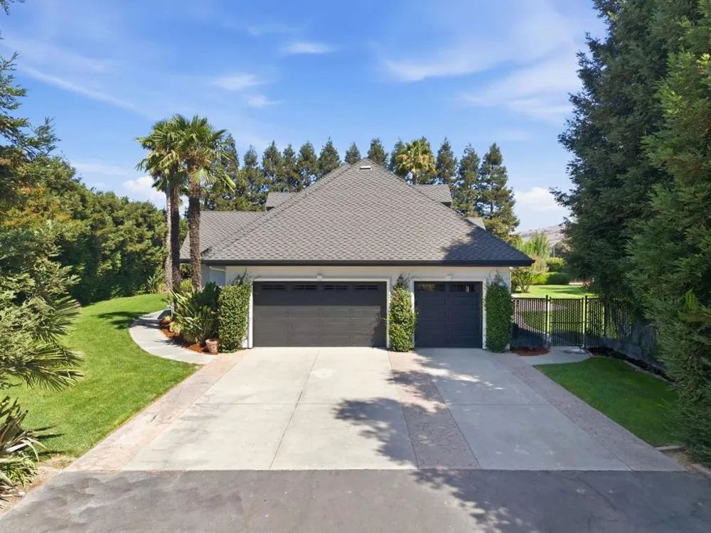 12350 Foothill Avenue San Martin, CA 95046