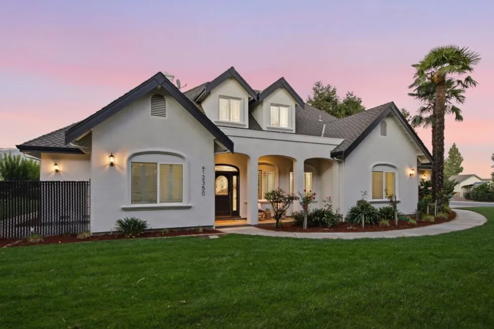 12350 Foothill Avenue San Martin, CA 95046