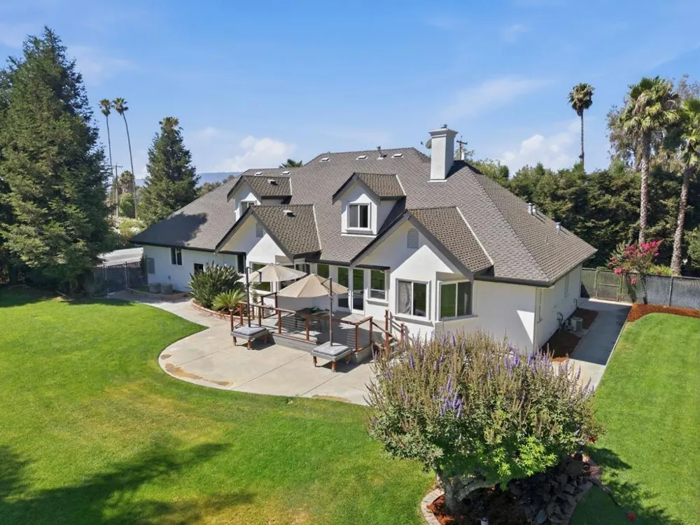 12350 Foothill Avenue San Martin, CA 95046