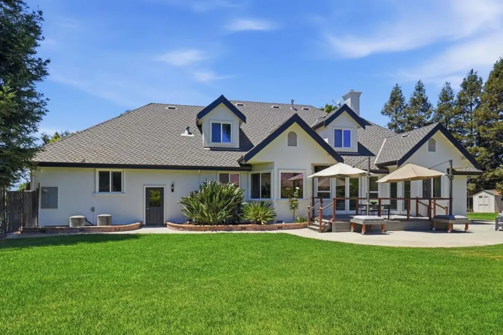 12350 Foothill Avenue San Martin, CA 95046